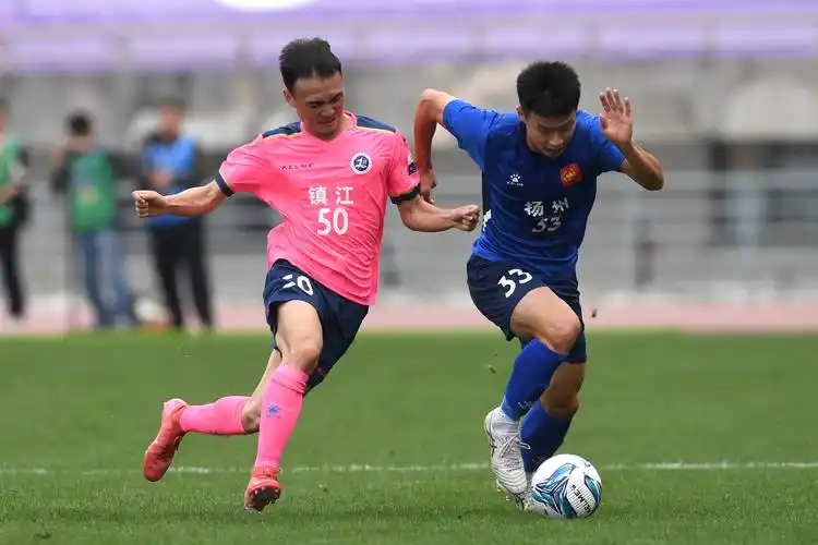 西班牙乙级联赛：拉斯帕尔马斯 VS 阿尔梅里亚